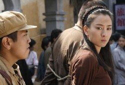 女匪首在線觀看,傳奇女性的逆襲之路