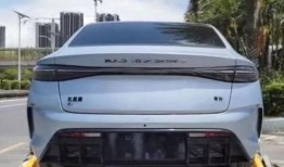 比亞迪海豹爆料視頻最新,性能與設計雙升級，引領電動轎車新潮流